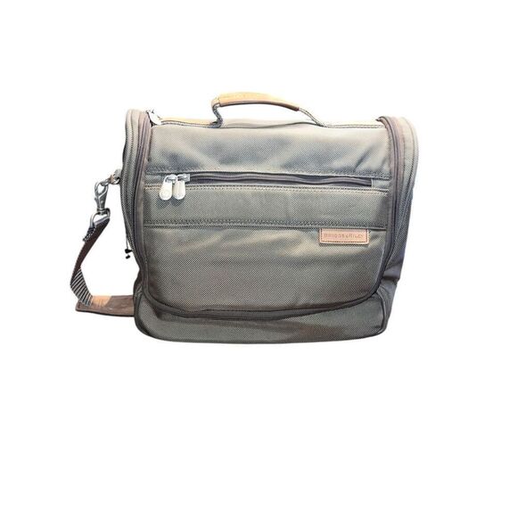 Briggs & Riley Travelware Duffel Travel Bag Olive Green Canvas Brown Trim